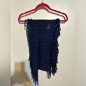 Women’s charming Charlie, infinity scarf, EUC